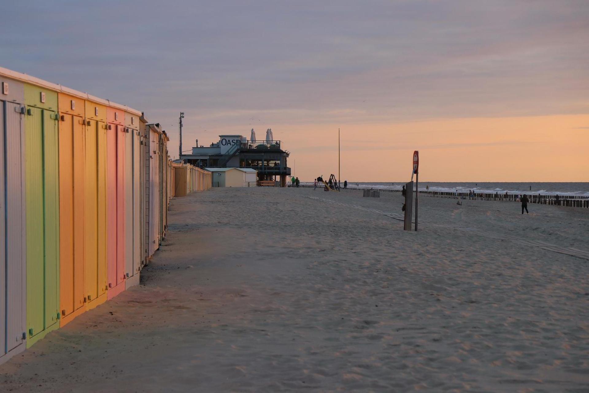 Modern Tiny House Sari In Zeeland Near The Sea Villa Heinkenszand Exterior photo